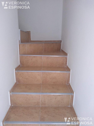 Ph En Venta De Tres Ambientes En Venta, Ituzaingo. Excelente Oportunidad De Inversión.