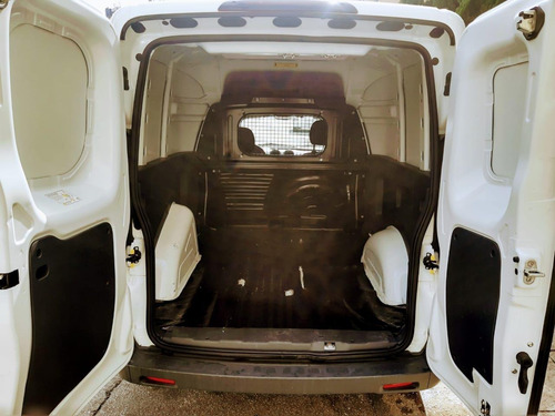Imagem 9 de 14 de Fiat Fiorino 1.4 Hard Working Flex Branca Completa 2020