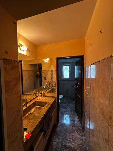Finca Con Vivienda E Infraestructura Para Proyecto Comercial