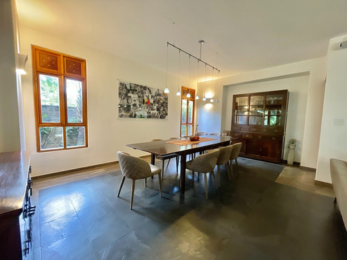 Casa Remodelada En Venta En La Floresta