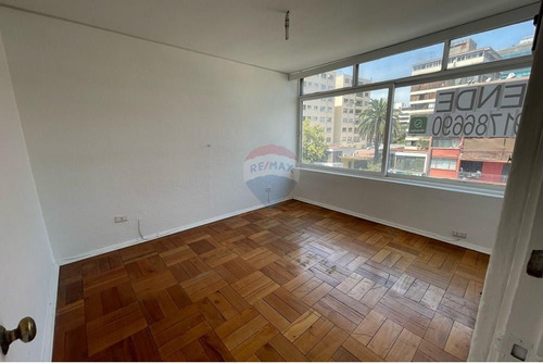Departamento En Providencia, Ubicación Ideal