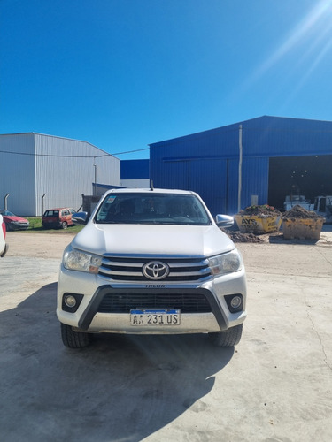 Toyota Hilux 2.8 Cd Srv 177cv 4x4