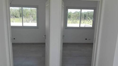 Imagen 6 de 22 de Barrio Puertos Escobar Nordelta Ii Excelente Casa Barrio Acacias
