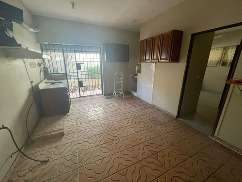 Casa De Venta Con Excelente Ubicacion En Bella Vista