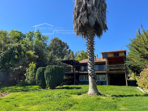 Linda Casa A Orilla De Lago