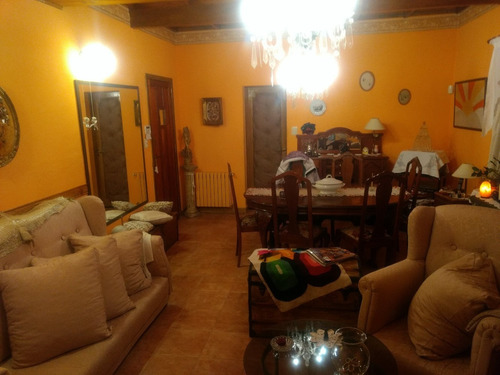 Oportunidad Chalet 6 Ambientes 4 Baños 1 Toilette