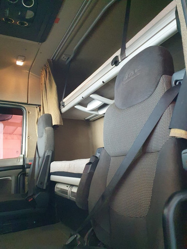 Imagem 4 de 4 de Daf 105.460 Xf 6x2