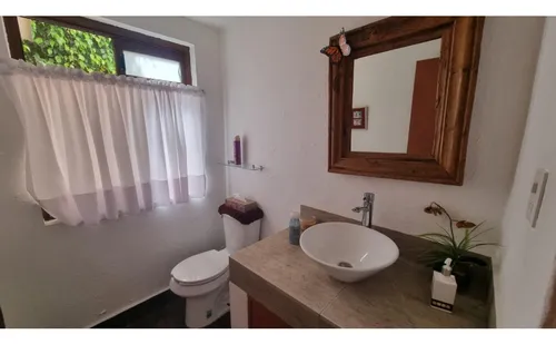 Casa Funcional Y Práctica En Venta, Centro De Avandaro