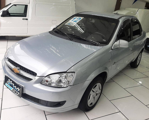 Imagem 3 de 10 de Chevrolet Classic 1.0 Mpfi Ls 8v Flex 4p Manual