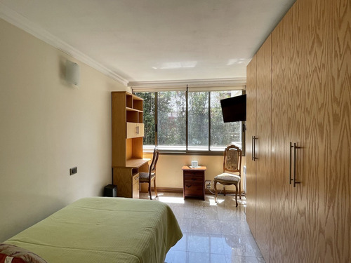 Depto De 5 Dorm, 4 Baños, Amplios Espacios En 220 Mt2 Utiles