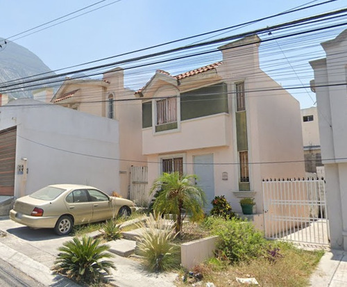 Sk01-- Casa En Remate En C. Golfo De Tehuantepec, Santa Catalina, Nl. (65% Debajo De Su Valor Comercial, Solo Recursos Propios, Unica Oportunidad)