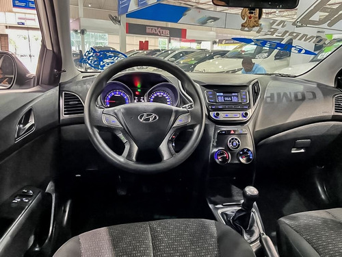 Imagem 5 de 10 de Hyundai Hb20 1.0 Comfort 12v