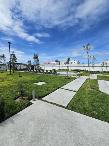 Casa En Tizayuca De 3 Recamaras, Con Terraza Y Alberca En Amenidades, Agende Su Cita, Sera Un Placer Atenderlos.