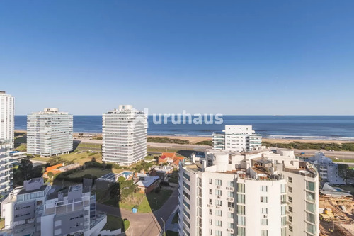 Venta Apartamento Tres Dormitorios Playa Brava Wind Tower