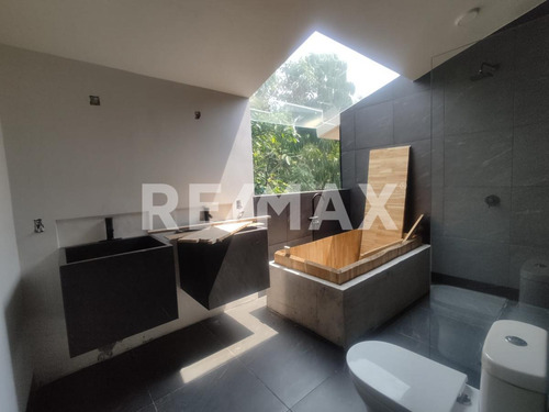 Casa En Venta En Morelos, Fraccionamiento Lomas De Cocoyoc
