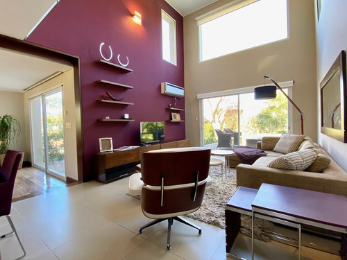 Casa En Venta En Barrio Privado - La Arbolada, Zona De Colegios