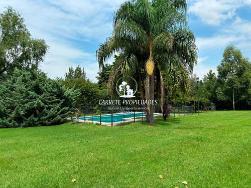 Venta Casa Quinta 2 Dormitorios Barrio Parque Las Lomadas Con Cochera
