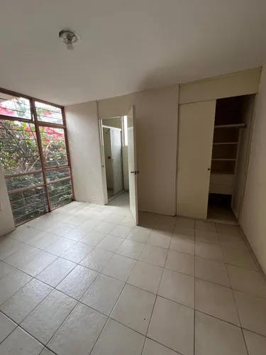 Venta Casa En Letrán Valle