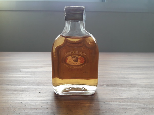 Botellita Whisky El Elegido De Los Criadores 50 Cm³