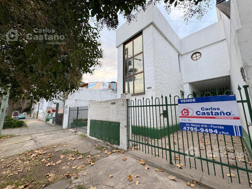 3 Amb. Ph, Tipo Casa En Planta Baja, Fondo