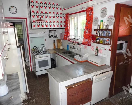 Imagen 11 de 30 de Linda Casa De Muy Buena Capacidad! En Excelente Zona! - Punta Del Este Mansa