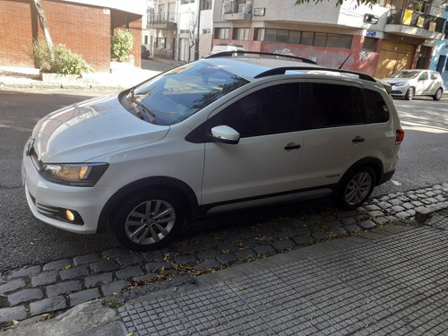Volkswagen Suran 2017 1.6 Track