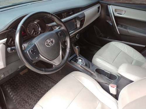 Imagen 10 de 18 de Toyota Corolla Gli