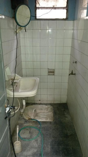 Imagen 10 de 12 de Galpon Con Local En Los Hornos