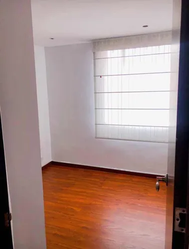 Apt 42 Mts. 02 Hab. 01 Baño. 6to Piso. Excelentes Acabados