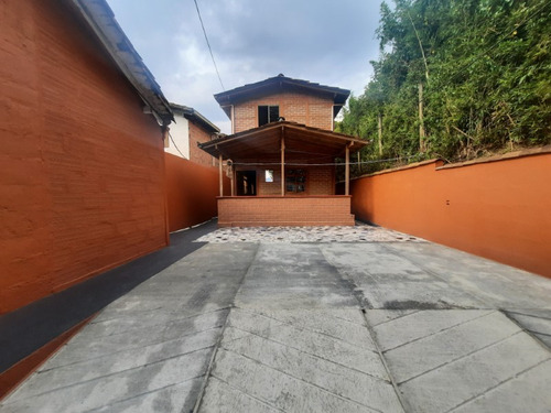 Casa Finca Para Venta En Envigado Sector Zuñiga (20840).