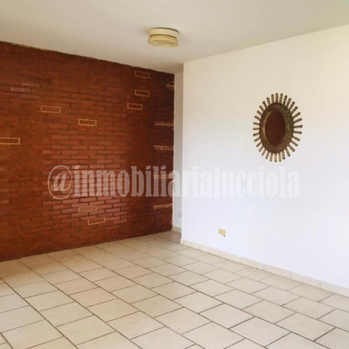 Imagen 3 de 10 de Gran Apartamento De 90 M2 En Playa Grande, La Guaira Ref 069
