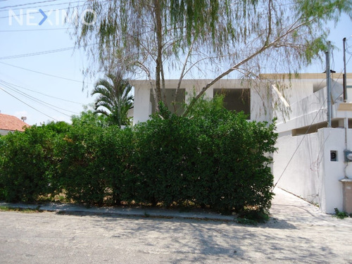 Imagen 18 de 26 de Casa En Venta En Buenavista, Mérida