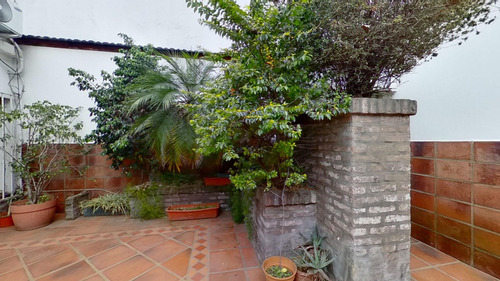 Casa 5 Ambientes C/ Patio Terraza Y Cochera