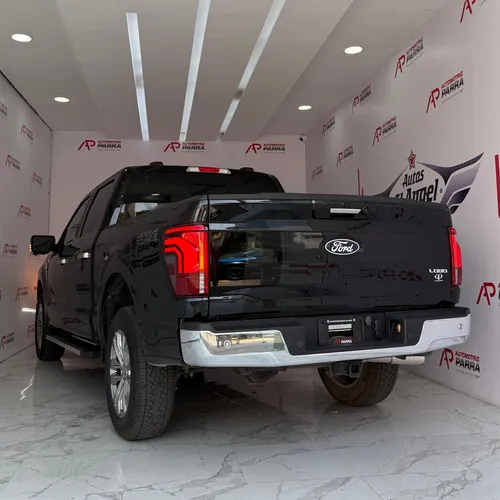 Ford Lobo Lariat 2024