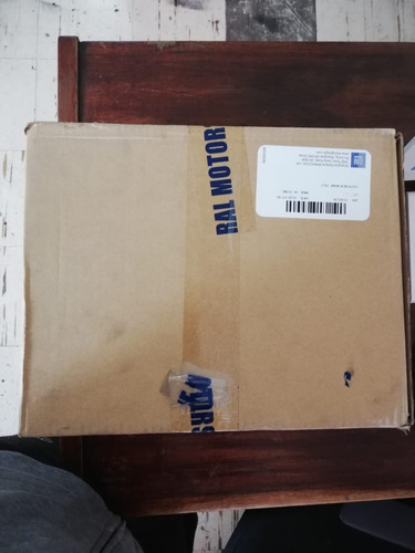 Imagen 3 de 3 de Deposito Limpia Parabrisas / Chevrolet Sail 2014