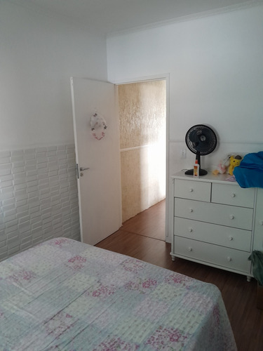 Casa 4 Cômodos Com Edicula Com 2 Cômodos Ótima Localização