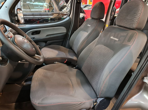 Imagem 12 de 19 de Fiat Doblo 1.8 Mpi Adventure Xingu 8v 2013