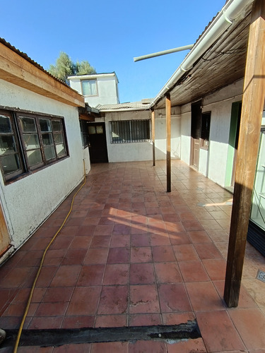 Gran Casa Con Amplio Patio En La Cisterna! A Pasos Del Metro