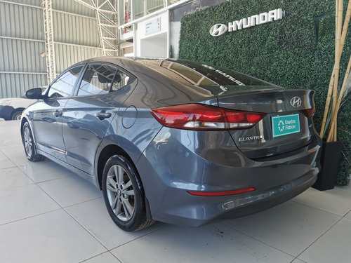 Hyundai Elantra 1.8 Gls 2016