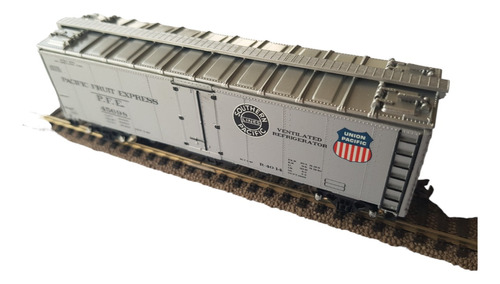 Vagón 40' Steel Reefer Norteamericano H0 Athearn