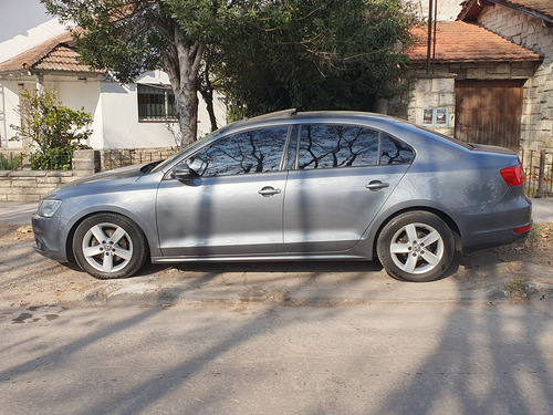Volkswagen Vento 2.5 Luxury 170cv Tiptronic