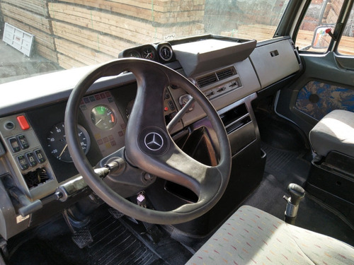Imagen 10 de 18 de Mercedes Benz 1633