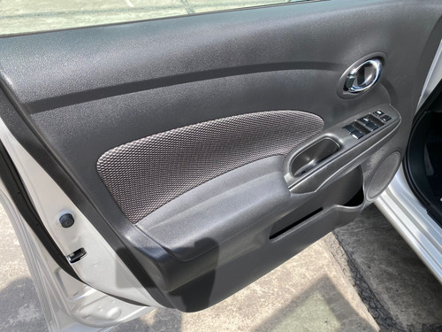 Imagen 11 de 15 de Nissan Versa 2019 1.6 Advance Mt