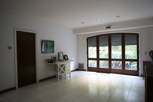 Imagen 11 de 16 de Excelente Chalet En Zona Plaza Mitre - Apto: Desarrollo / Vivienda / Profesional