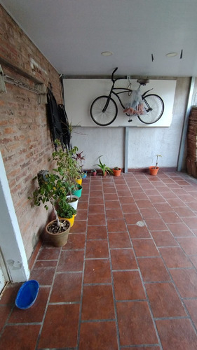 Casa A La Venta! 3 Dormitorios.