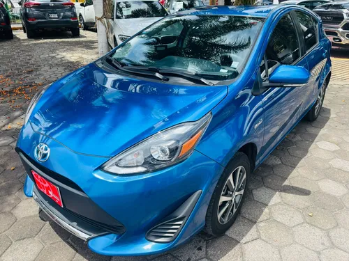 Toyota Prius 2021