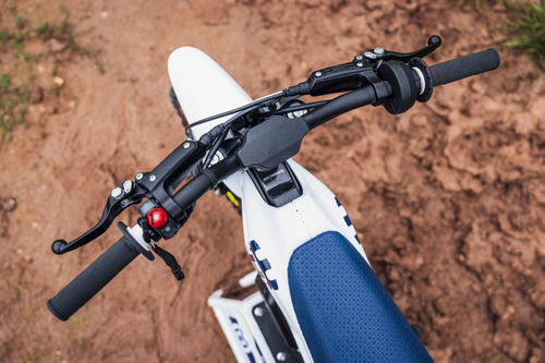 Ee 2 2025 Husqvarna Motorcycles
