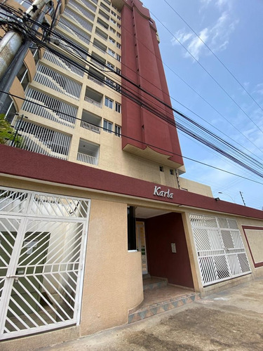 Apartamento 250 Mt2 Playa Mansa Res. Karla-doris R