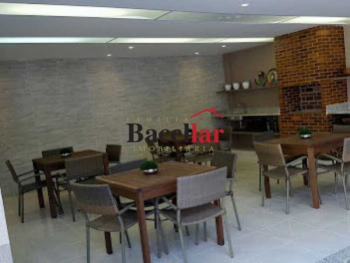 Imagem 10 de 13 de Apartamento-locação-praça Seca-rio De Janeiro - Riap20486