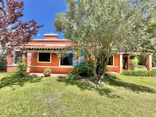 Casa En Alquiler Con Piscina